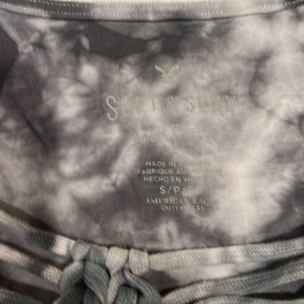 American Eagle, soft and sexy tee - Picture 4 of 4